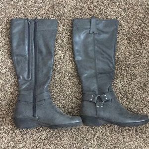 A pair of gray boots.